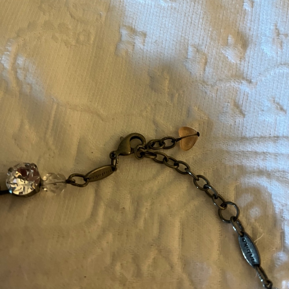 Sabika choker